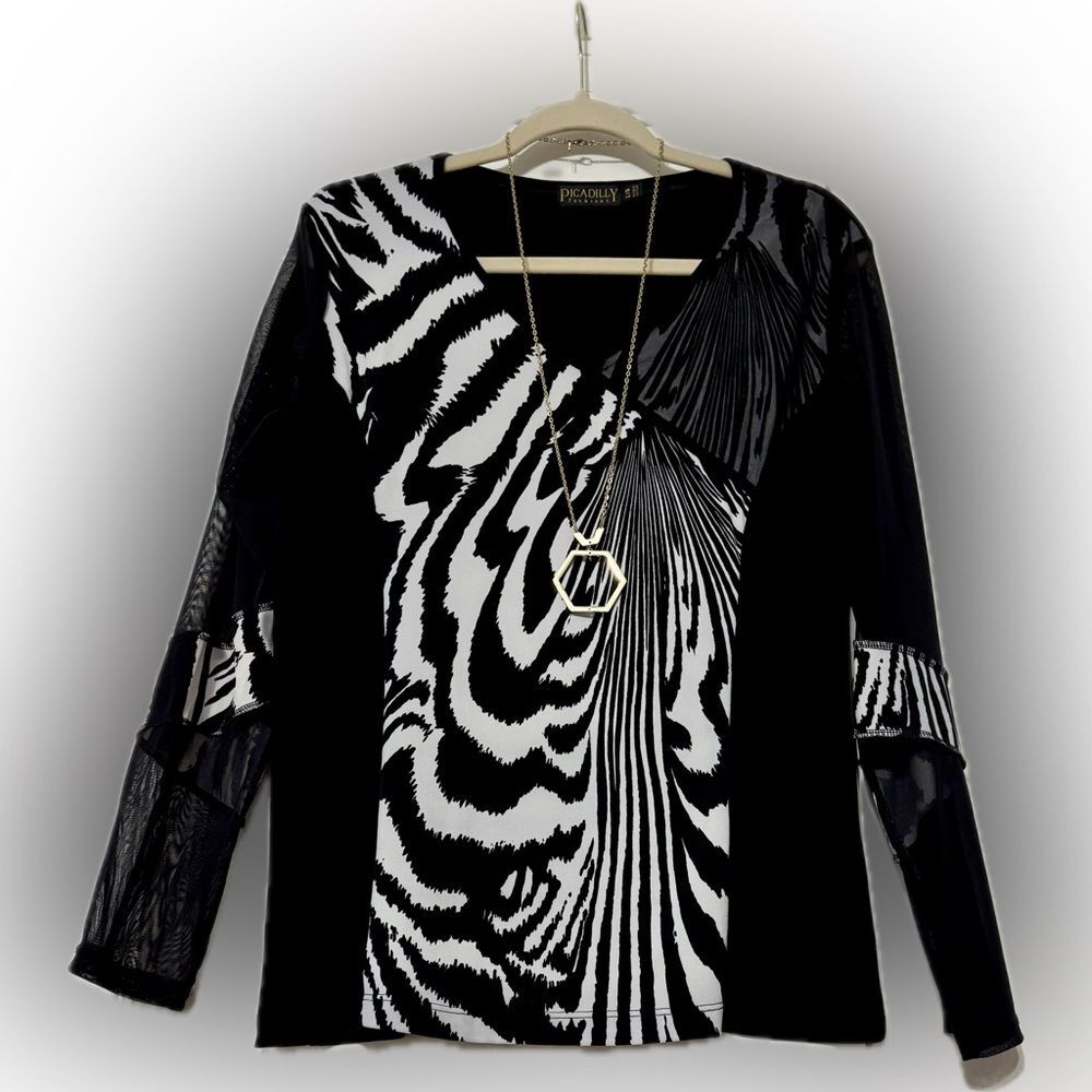 Picadilly Fashions black & white top! - Picture 3 of 14
